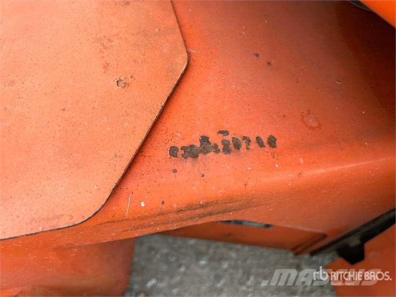 JLG E450AJ Electric Articulating Boom Lift Karos emelők