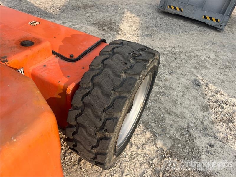 JLG E450AJ Electric Articulating Boom Lift (Inoperable Piattaforme a braccio articolato