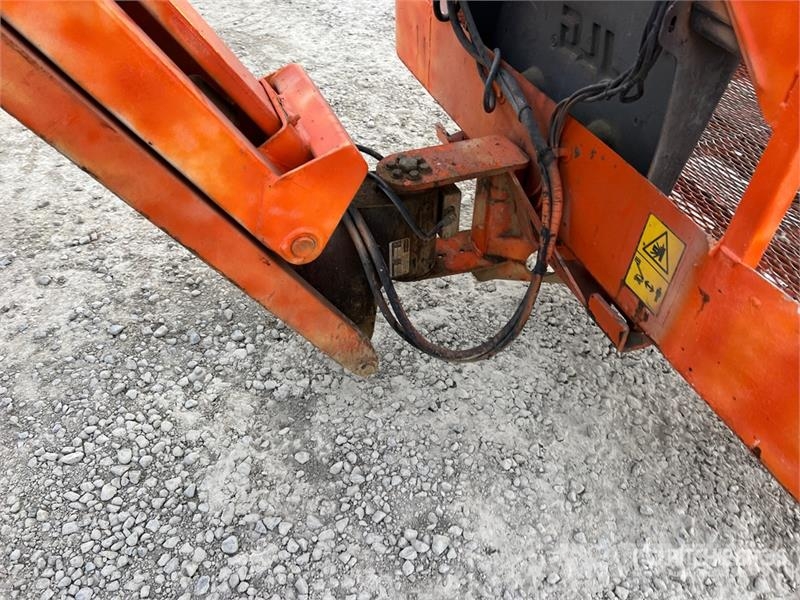 JLG E450AJ Electric Articulating Boom Lift Karos emelők