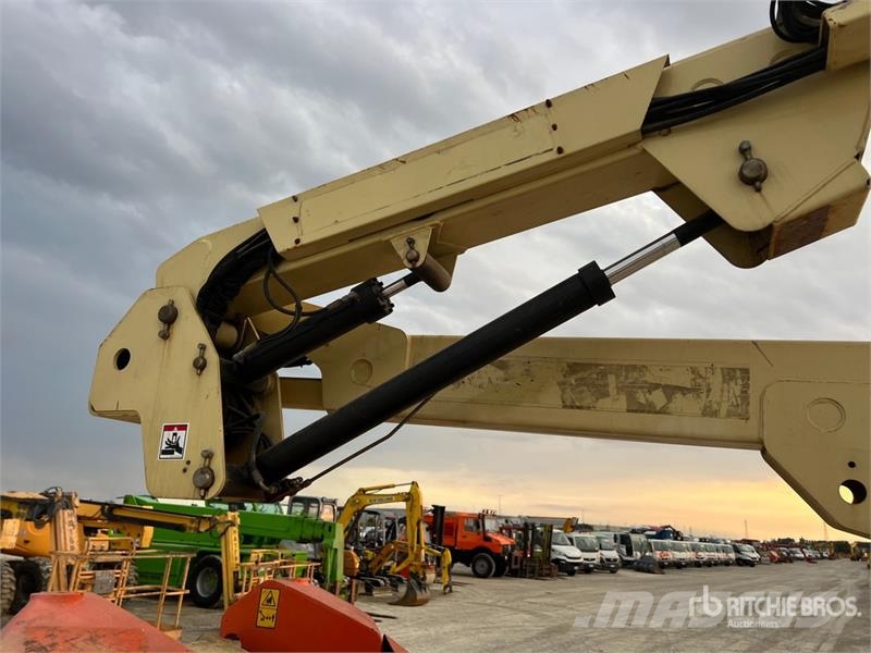 JLG E450AJ Electric Articulating Boom Lift Karos emelők