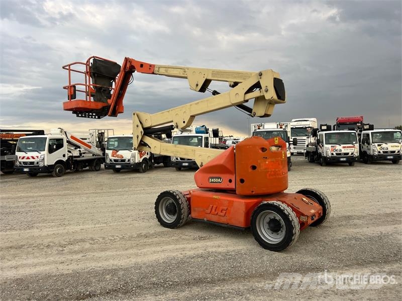 JLG E450AJ Electric Articulating Boom Lift Съчленени стрелови подемници