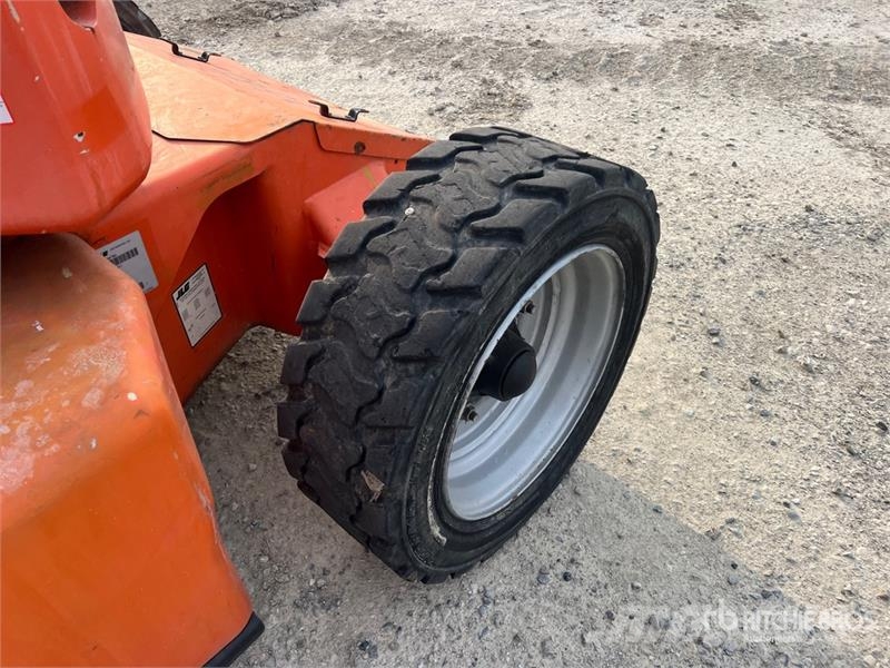 JLG E450AJ Electric Articulating Boom Lift (Inoperable Piattaforme a braccio articolato