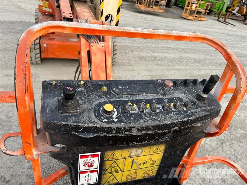 JLG E450AJ Electric Articulating Boom Lift Karos emelők