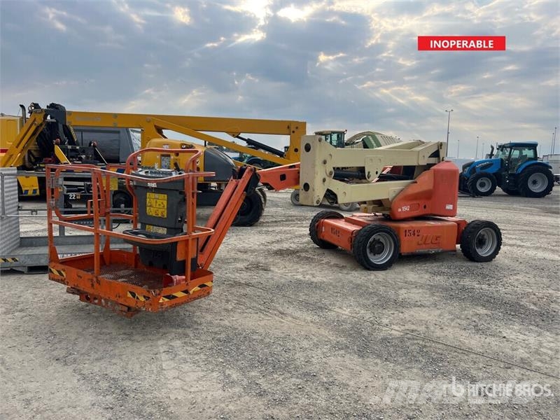 JLG E450AJ Electric Articulating Boom Lift (Inoperable Piattaforme a braccio articolato