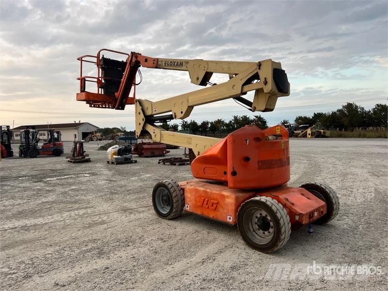 JLG E450AJ Electric Articulating Boom Lift Karos emelők