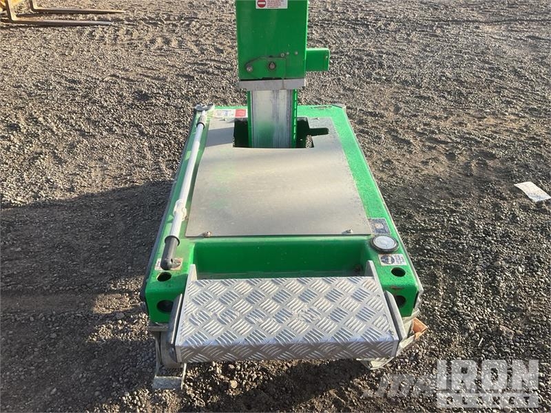 JLG Eco Lift Vertical Mast Lift Vertical mast lifts