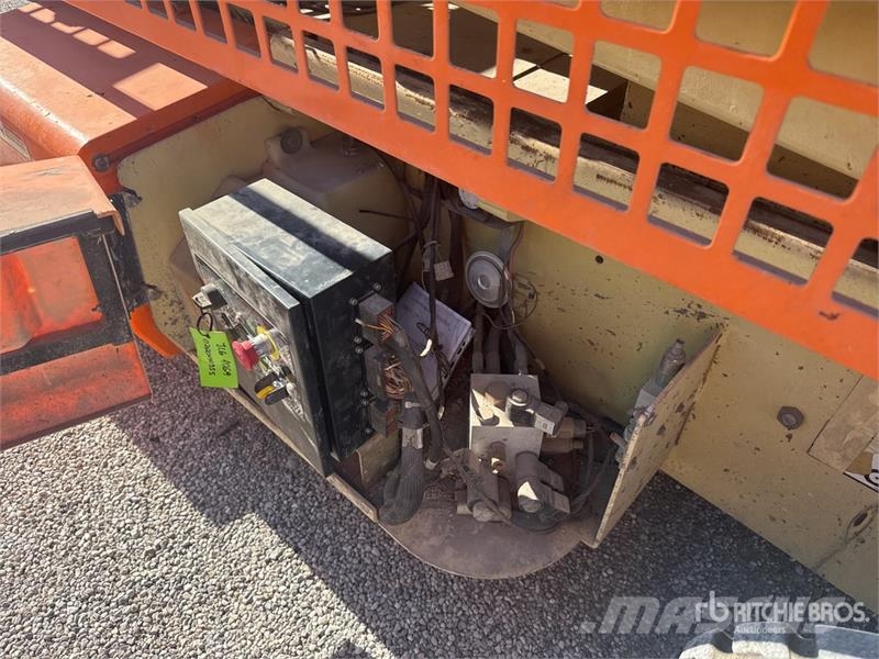JLG M4069 Bi-Energy Scissor Lift Škarjaste dvižne ploščadi