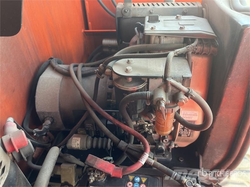 JLG M600JP 2WD Electric Articulating Boom Lift 관절형 전동이동 리프트