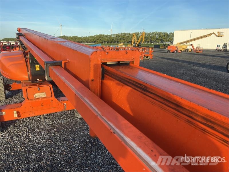 JLG M600JP 2WD Electric Articulating Boom Lift 관절형 전동이동 리프트