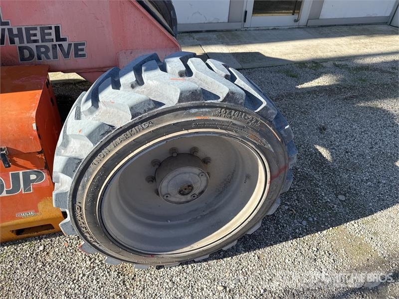 JLG M600JP 4WD Electric Telescopic Boom Lift (Inoperab Teleskopske dvižne ploščadi