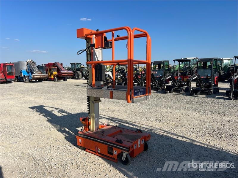 JLG NANO 830SP Vertical Mast Lift Személyemelők