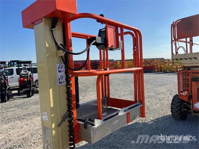 JLG NANO 830SP Vertical Mast Lift Személyemelők