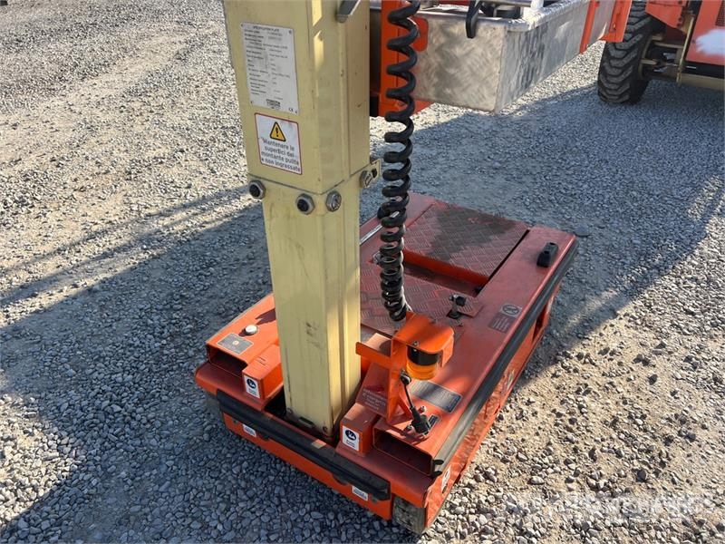 JLG NANO 830SP Vertical Mast Lift Személyemelők
