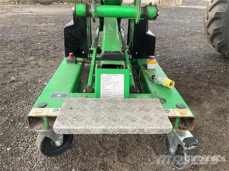 JLG Power Tower Electric Scissor Lift Makazaste platforme