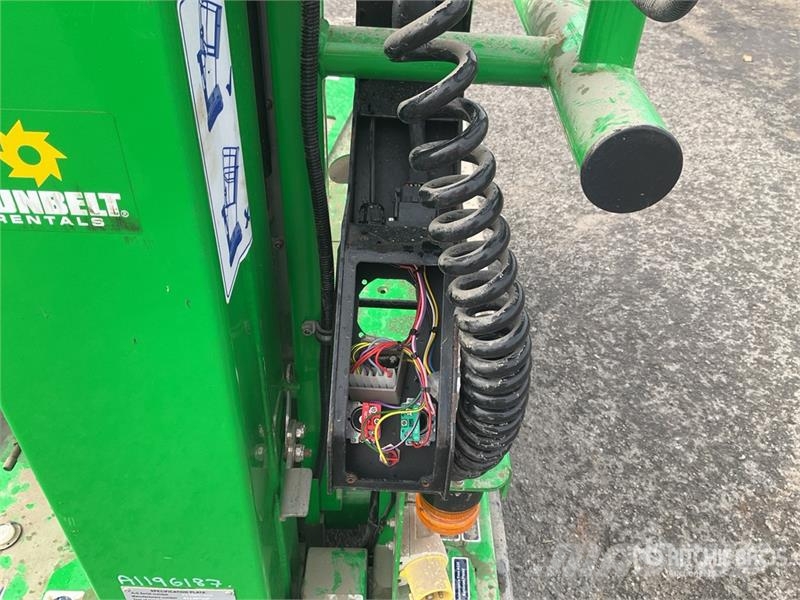 JLG Power Tower Nano SP Plus Vertical Mast Lift (Inope Vertical mast lifts