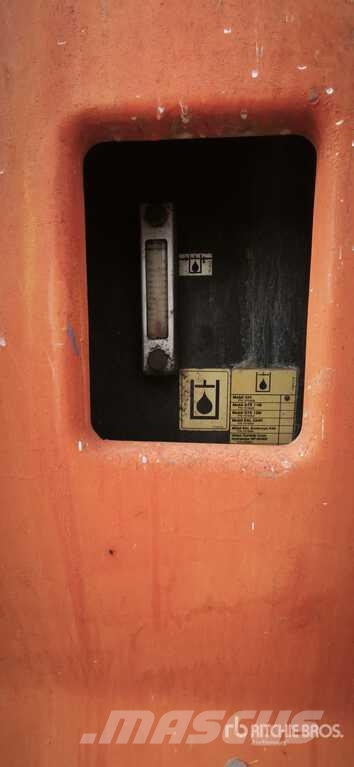 JLG RT4394 Scissor Lift (Inoperable) رافعات مقصية الشكل