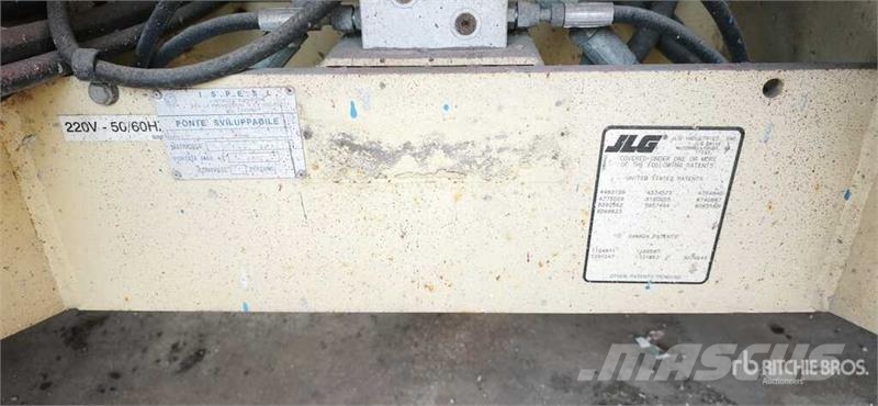 JLG RT4394 Scissor Lift (Inoperable) رافعات مقصية الشكل