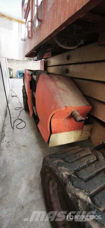 JLG RT4394 Scissor Lift (Inoperable) رافعات مقصية الشكل