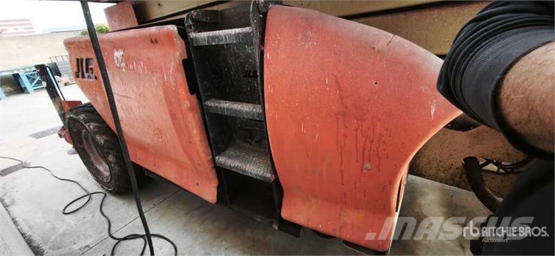 JLG RT4394 Scissor Lift (Inoperable) رافعات مقصية الشكل