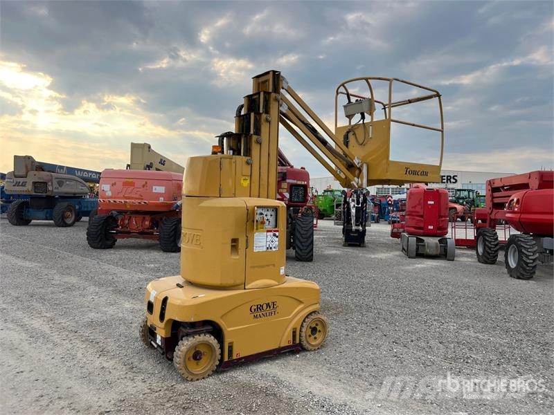 JLG Toucan 1010 Vertical Mast Lift Personenaufzüge
