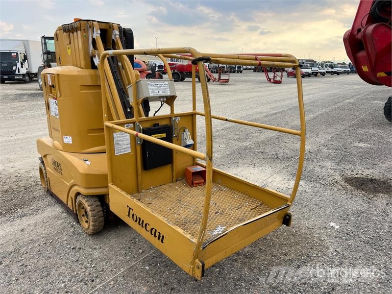 JLG Toucan 1010 Vertical Mast Lift Personenaufzüge