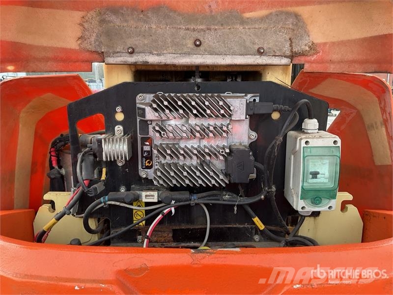 JLG Toucan 10E 2WD Electric Telescopic Boom Lift Nacelles télescopiques