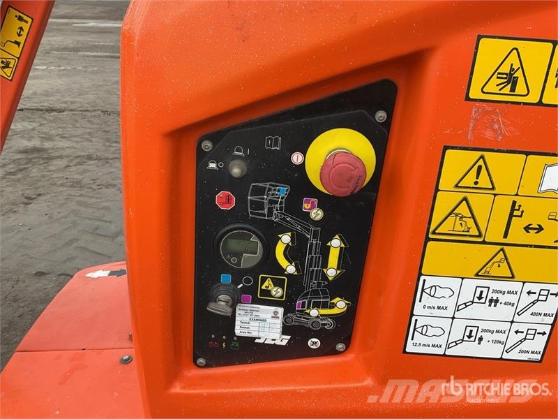JLG Toucan 10E 2WD Electric Telescopic Boom Lift Nacelles télescopiques