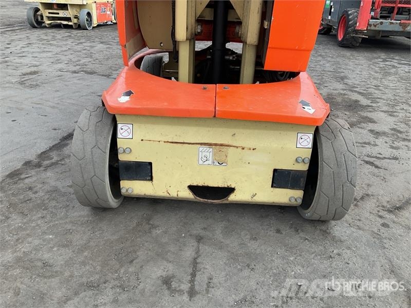 JLG Toucan 10E 2WD Electric Telescopic Boom Lift Nacelles télescopiques