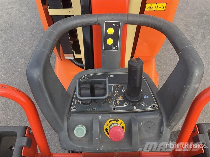 JLG Toucan 10E Vertical Mast Lift Personenaufzüge