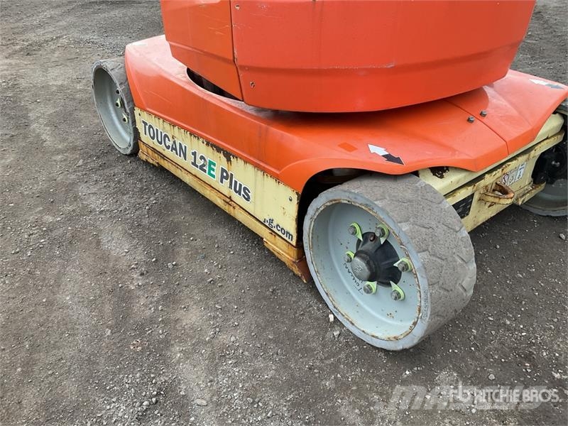 JLG Toucan 12e Plus Vertical Mast Lift رافعات السارية الرأسية