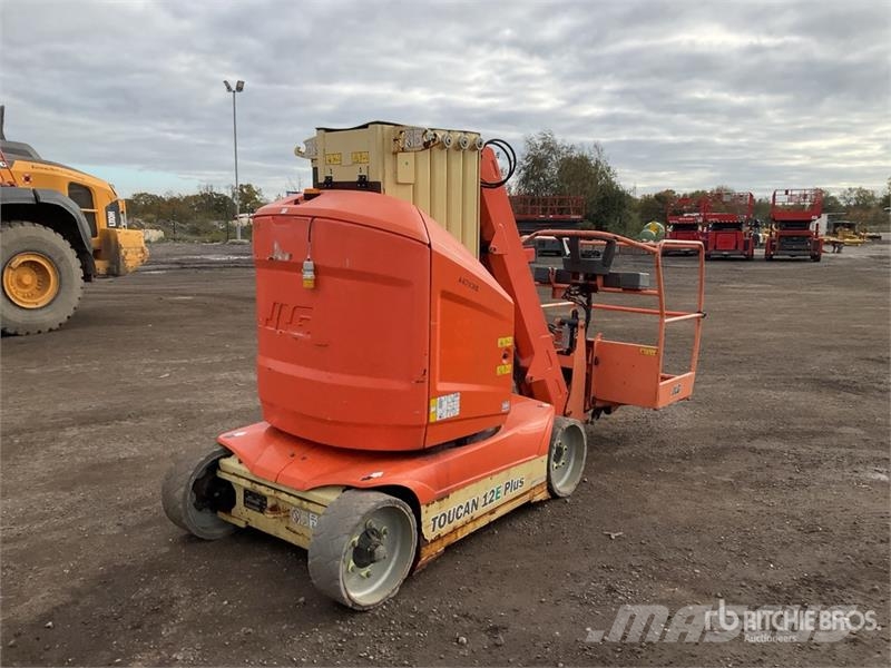 JLG Toucan 12e Plus Vertical Mast Lift رافعات السارية الرأسية