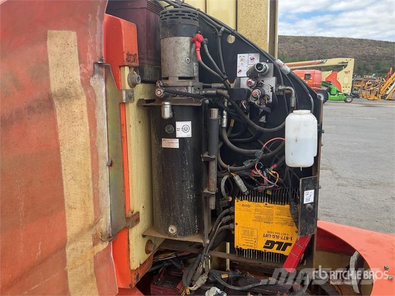 JLG Toucan 12E Vertical Mast Lift Ανυψωτήρες με κατακόρυφους πυλώνες