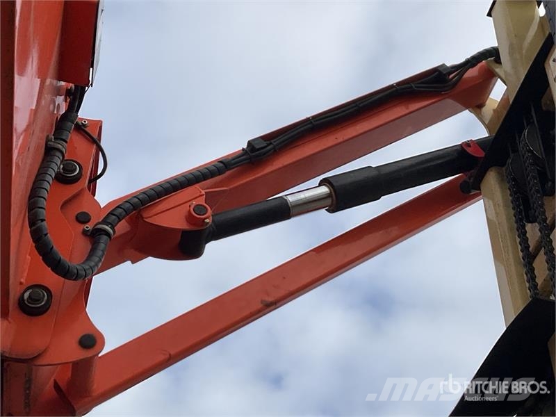 JLG TOUCAN 8E Vertical Mast Lift رافعات السارية الرأسية