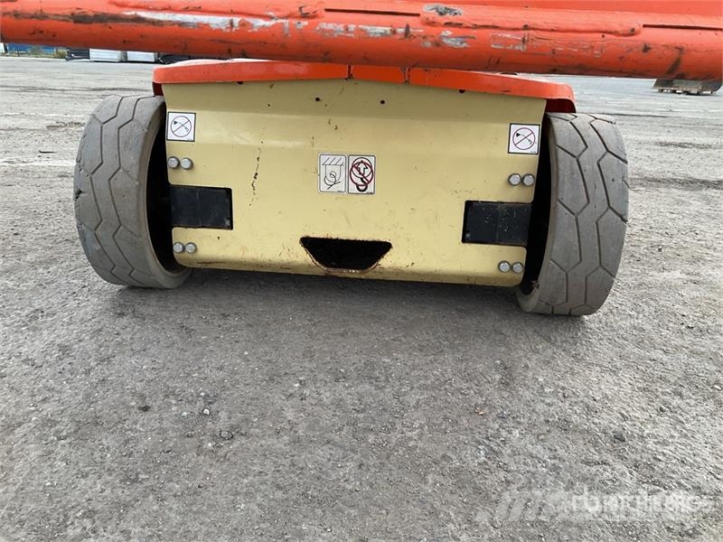 JLG TOUCAN 8E Vertical Mast Lift رافعات السارية الرأسية