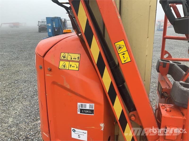 JLG TOUCAN 8E Vertical Mast Lift Jarbolne penjajuće platforme