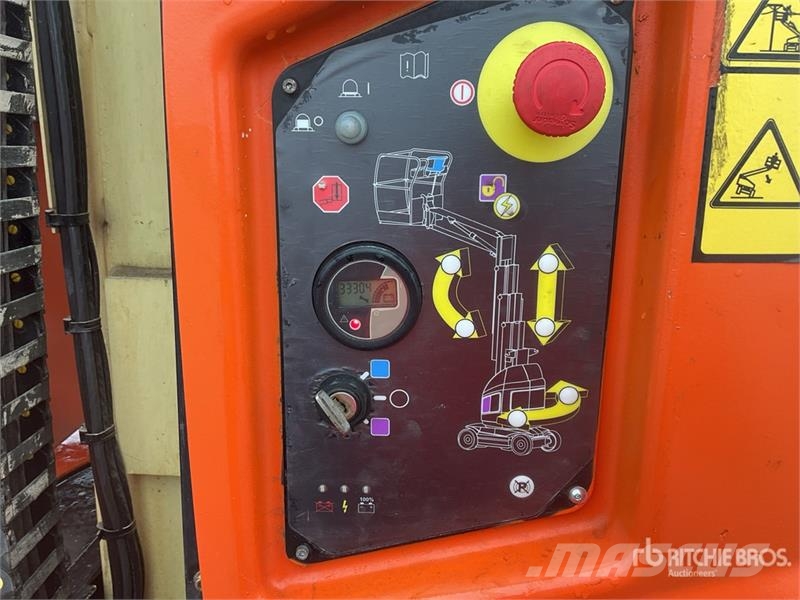JLG TOUCAN 8E Vertical Mast Lift Jarbolne penjajuće platforme