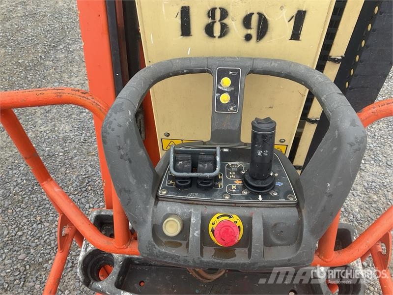 JLG TOUCAN 8E Vertical Mast Lift Jarbolne penjajuće platforme