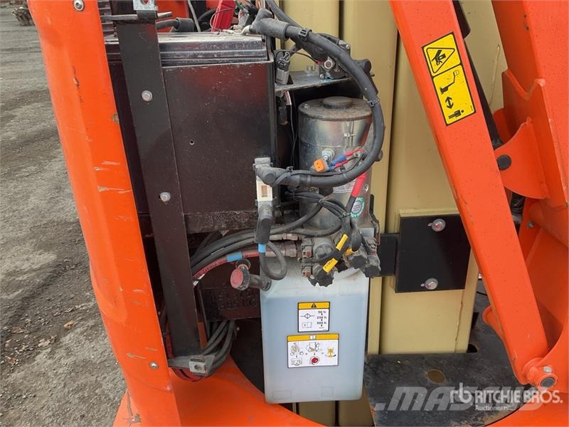 JLG TOUCAN 8E Vertical Mast Lift رافعات السارية الرأسية
