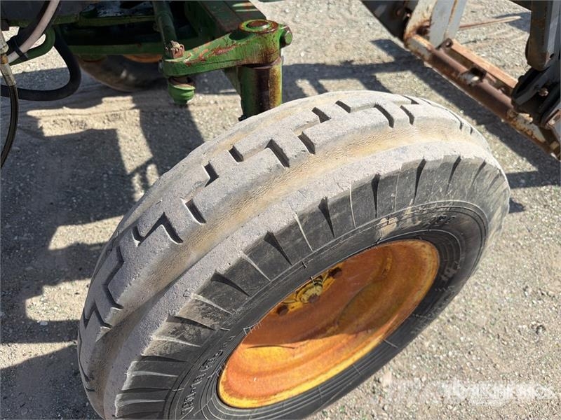 John Deere 1030 4x2 4x2 Tracteur Agricole 2WD Tractor Traktory
