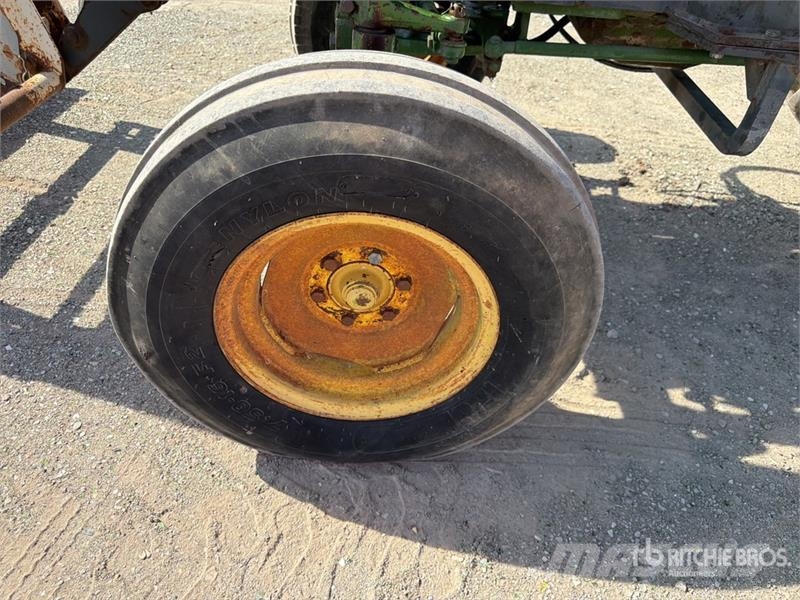John Deere 1030 4x2 Tracteur Agricole 2WD Tractor Tracteur