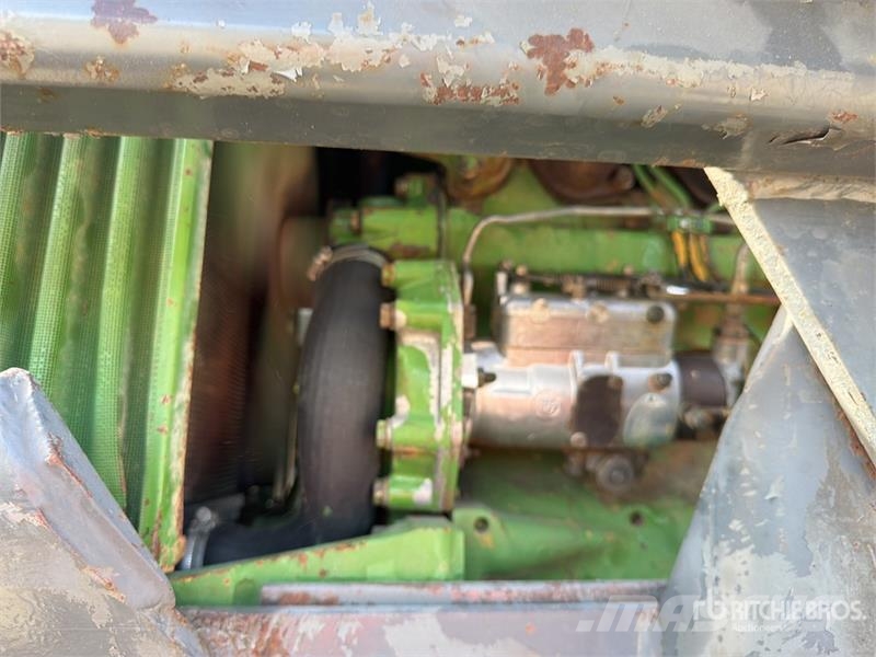 John Deere 1030 4x2 Tracteur Agricole 2WD Tractor Tracteur
