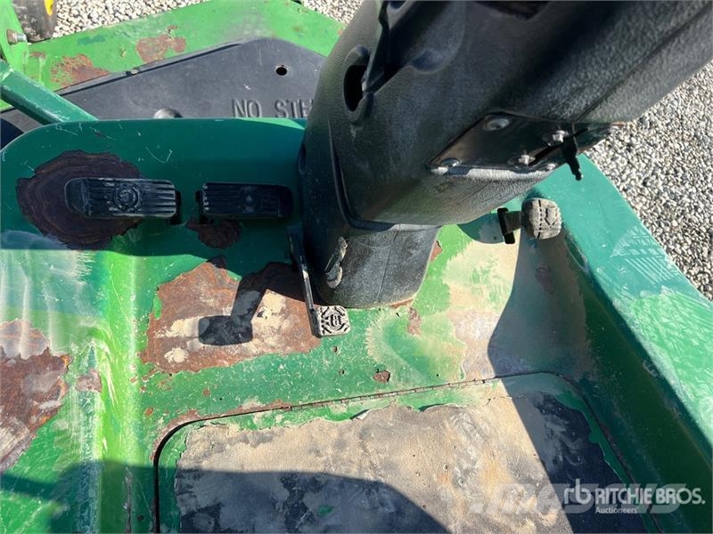 John Deere 1435 Mower Tractor 小型曳引機