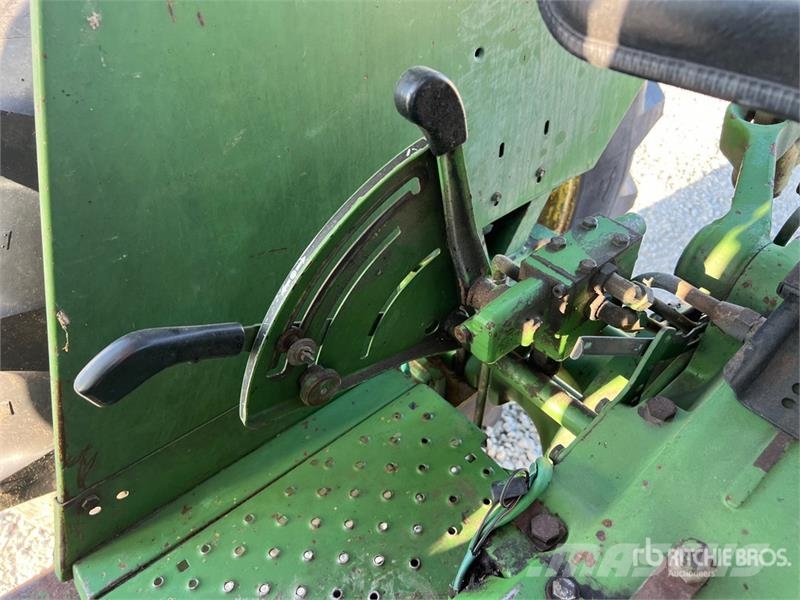 John Deere 1640 DTH 4WD Tractor Traktorer