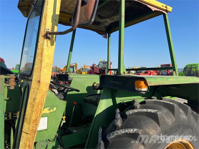 John Deere 1640 DTH 4WD Tractor Traktorer
