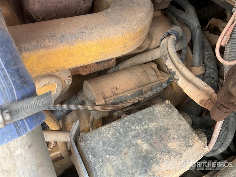 John Deere 1710D شاحنات