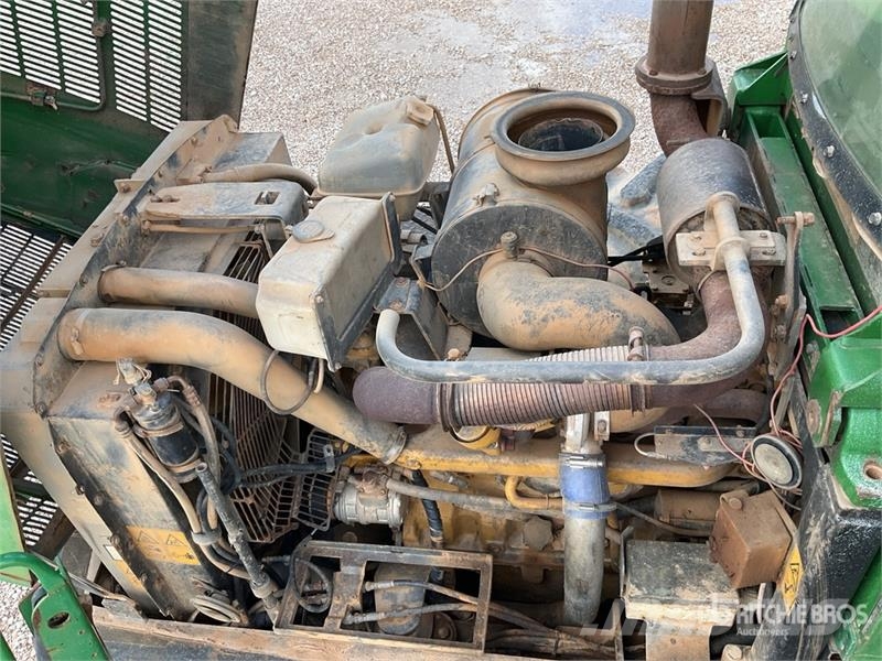 John Deere 1710D شاحنات