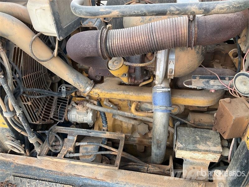 John Deere 1710D شاحنات