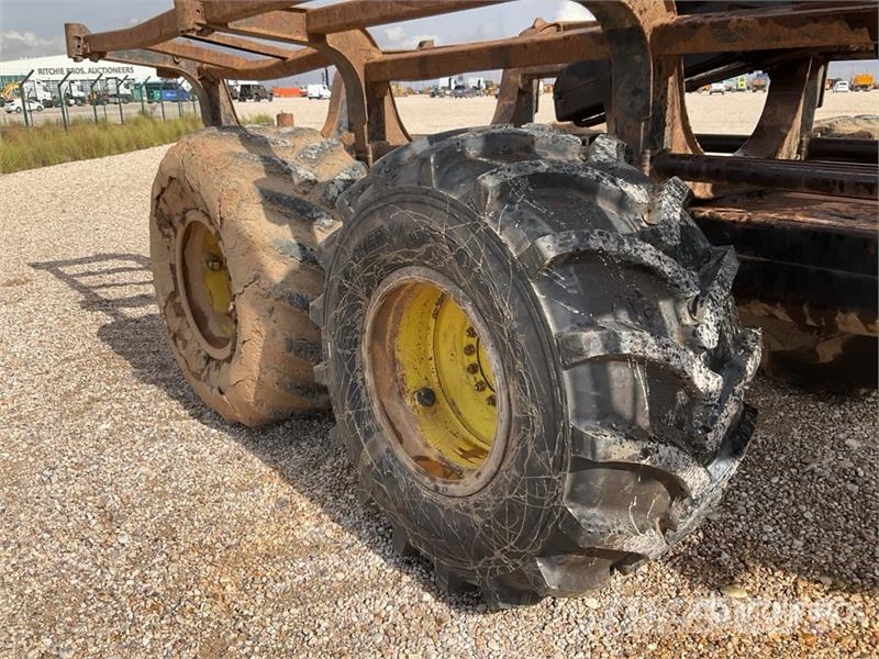 John Deere 1710D شاحنات