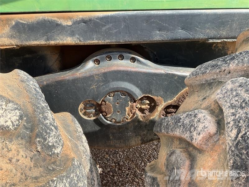 John Deere 1710D شاحنات