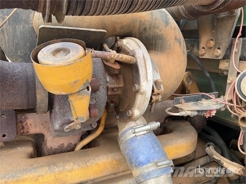 John Deere 1710D شاحنات